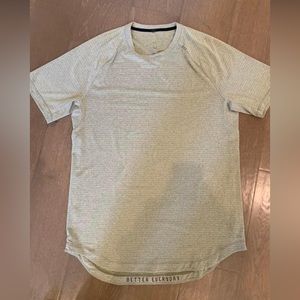 Lululemon Men’s License to Train Short Sleeve Shirt